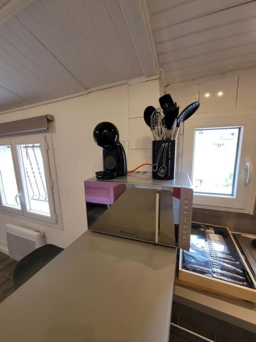Fully Equipped Apartment 2 To 4 Beds Marseille Bagian luar foto
