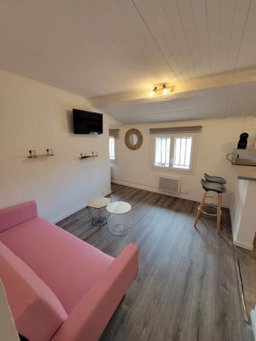 Fully Equipped Apartment 2 To 4 Beds Marseille Bagian luar foto