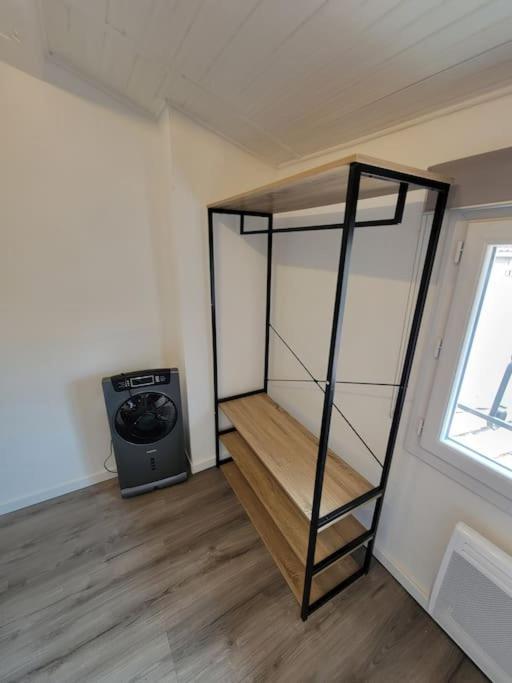 Fully Equipped Apartment 2 To 4 Beds Marseille Bagian luar foto