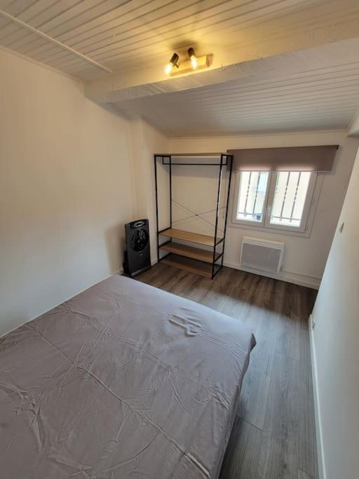 Fully Equipped Apartment 2 To 4 Beds Marseille Bagian luar foto